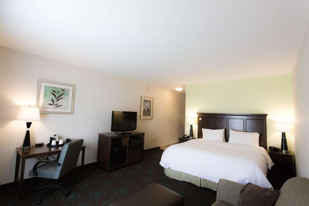 Hampton Inn & Suites Middlebury Номер фото
