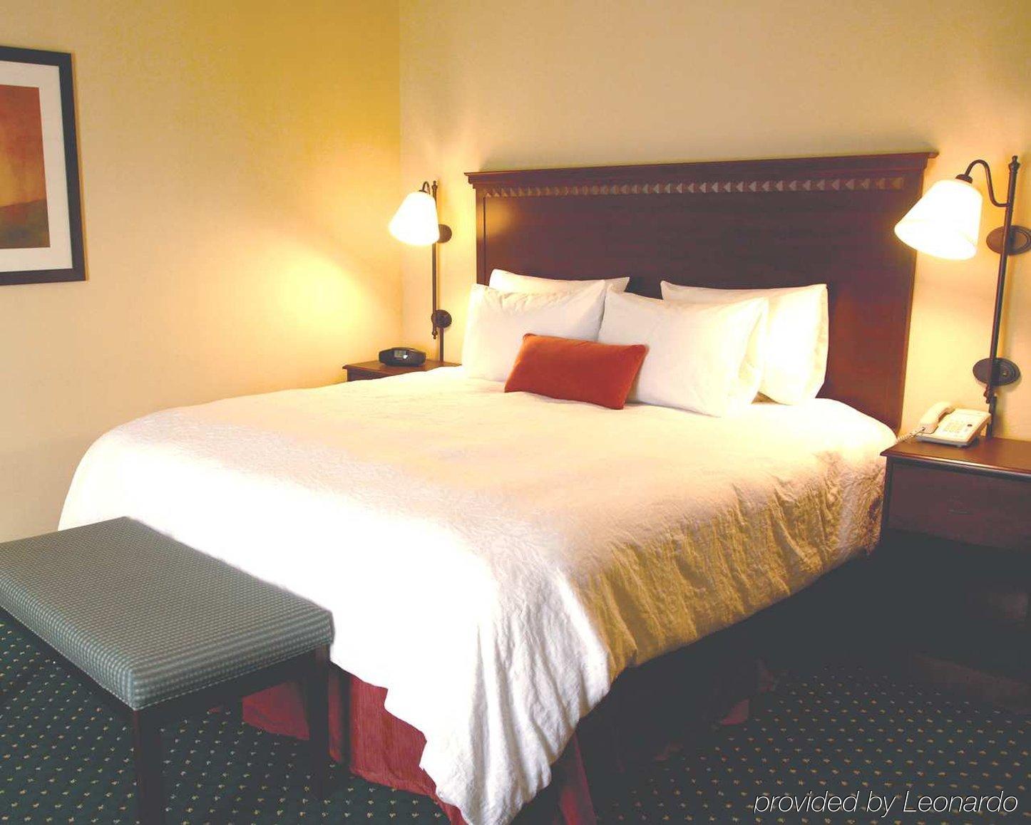 Hampton Inn & Suites Middlebury Номер фото